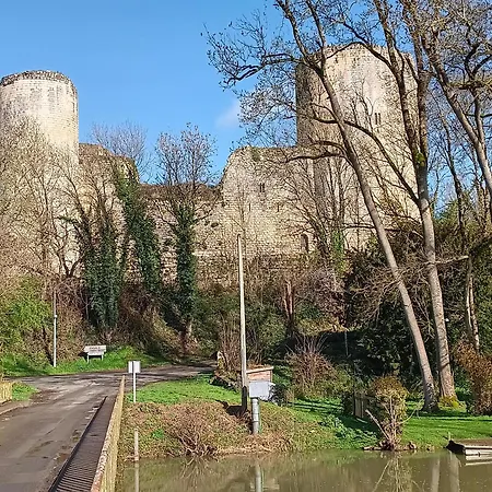Casa de Férias Le Petit Marais Echire