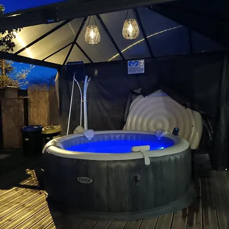 بيت للعطل Le Petit Marais Echire